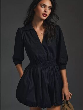 Porridge Long-Sleeve V-Neck
Bubble-Hem Mini Dress